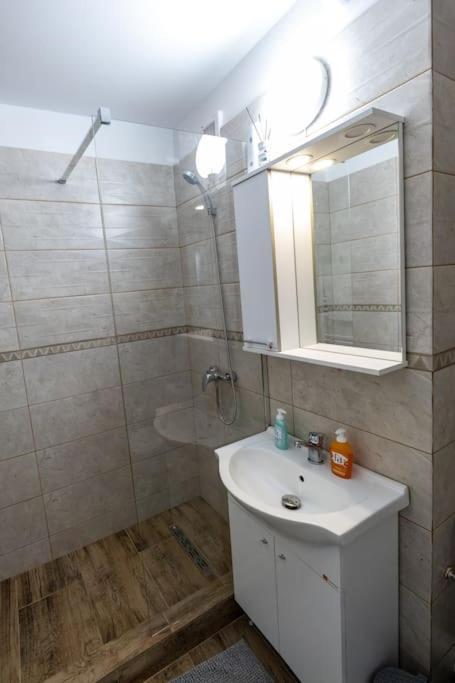 Luxury Radox Apartment Park 1 Bz Buzău Eksteriør billede