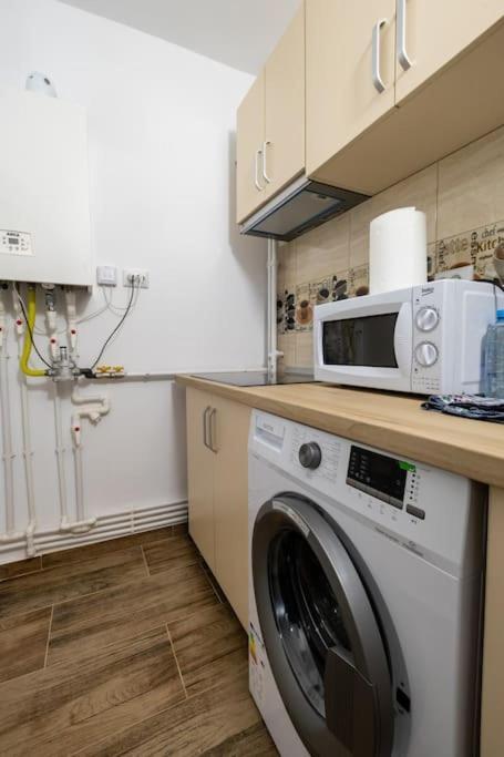 Luxury Radox Apartment Park 1 Bz Buzău Eksteriør billede